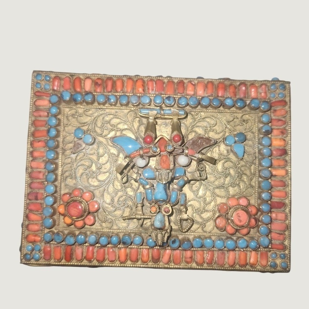 Tibetan Brass Trinket Box Filigree Turquoise Coral Inlay Ornate Jewelry‎ Case